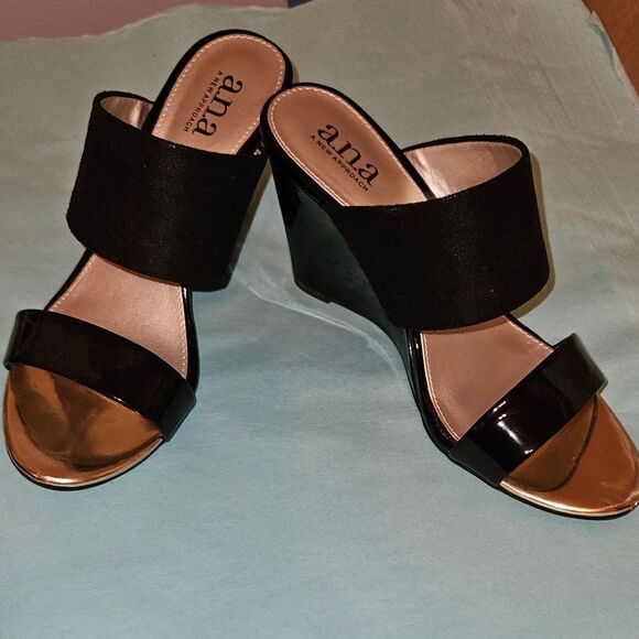 A.N.A. Wedge Sandals - Picture 1 of 5